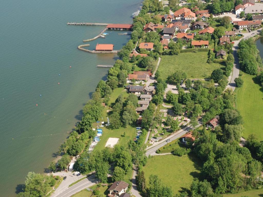 Ferienwohnungen Am Strandbad Chieming Eksteriør billede